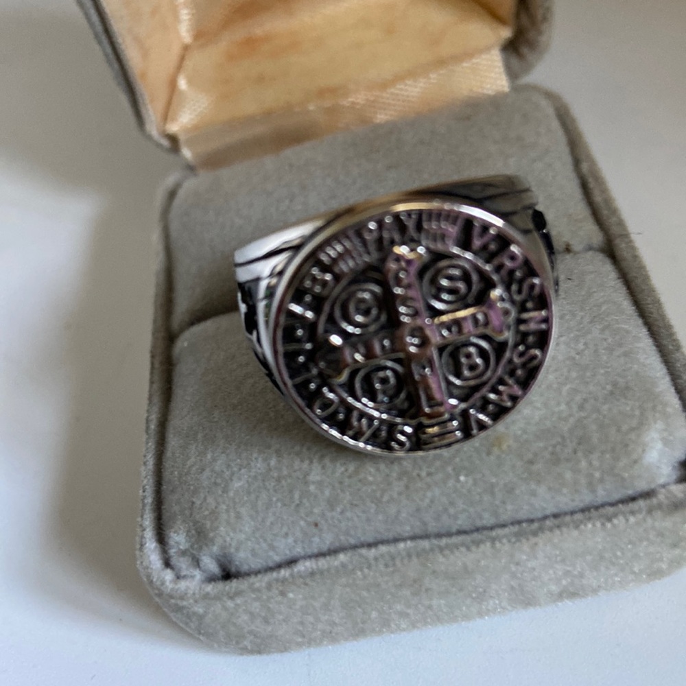 Ring silver & black Size 8 Vertical letters CSSML horizontal NDSMD